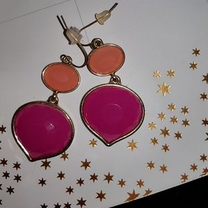 ⏬⏬Super cute earrings💐